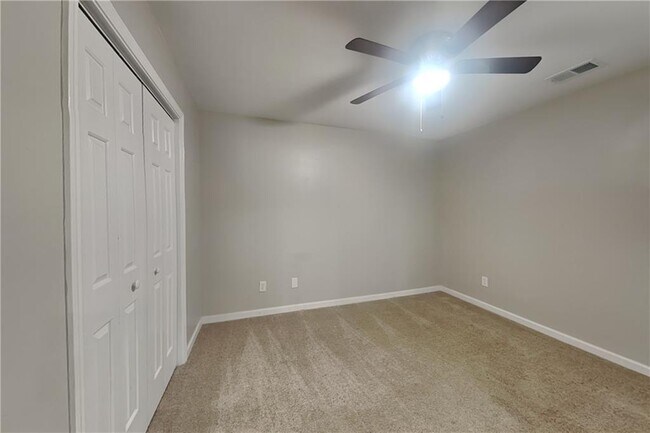 Building Photo - 954 Georgian Point Dr