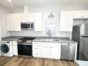 Building Photo - 1439