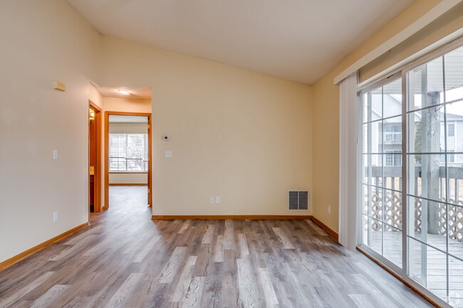 Building Photo - Modern 2-Bed/2-Bath Condo Style Apartments...