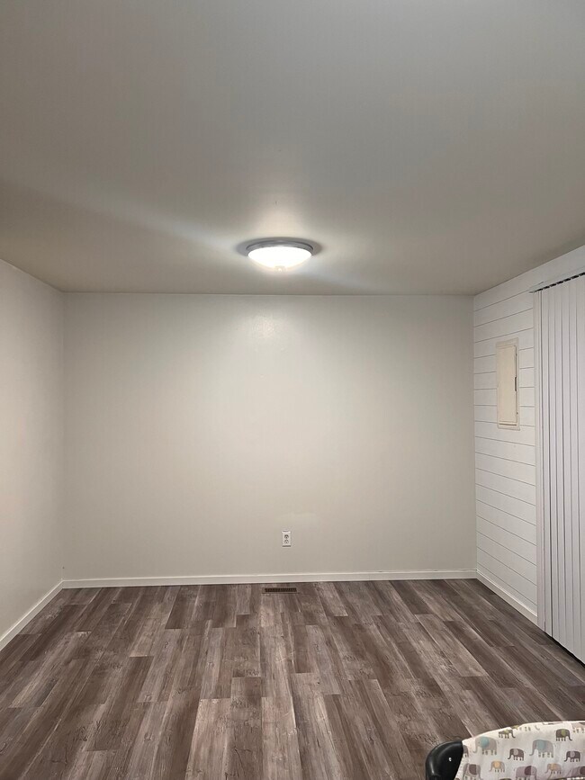 Building Photo - 7616 Mt Hood