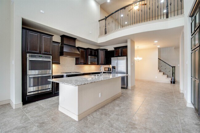 Building Photo - 24111 Valencia Ridge Ln