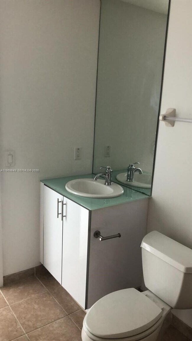 Building Photo - 315 NE 3rd Ave