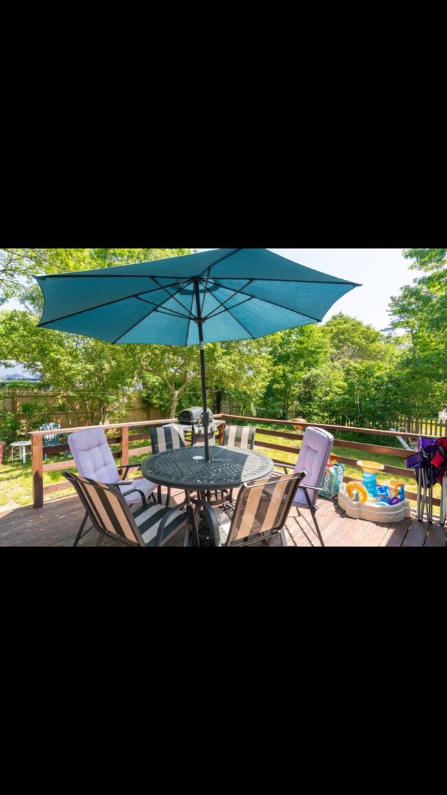 Building Photo - 76 Bay Rd