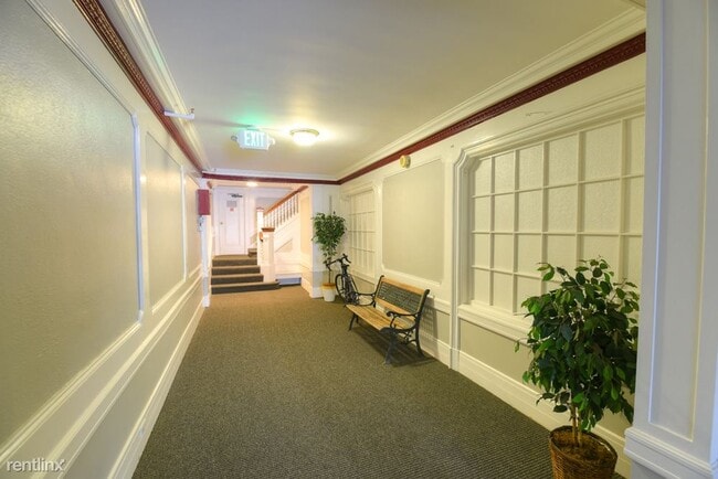 Building Photo - 2360 Van Ness Ave