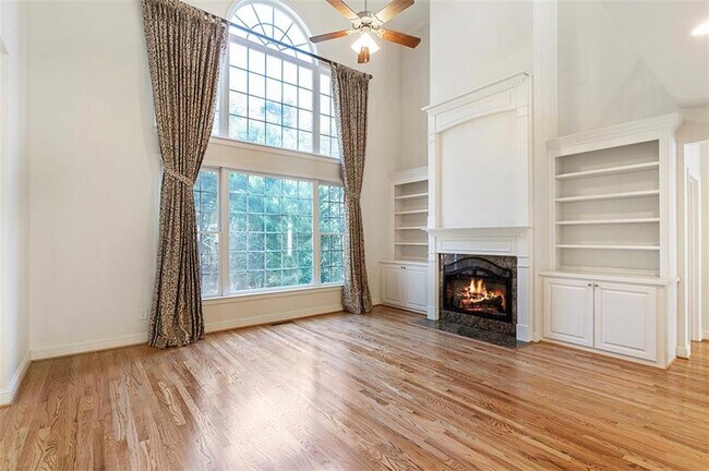 Building Photo - 12489 Huntington Trace