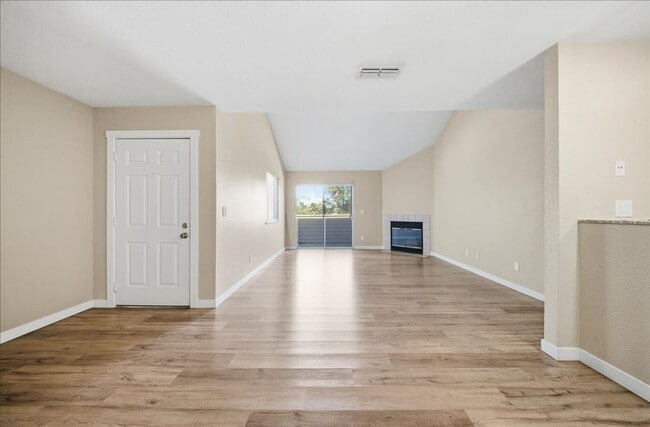 Building Photo - 1019 Dornajo Way