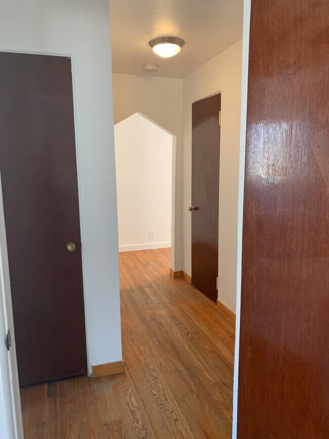 Building Photo - 1769 Clinton St