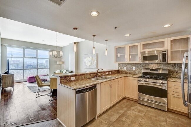 Building Photo - 150 Las Vegas Blvd N