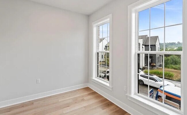 Building Photo - 405 Cranford Way