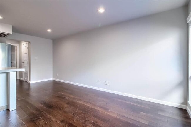 Building Photo - 3110 Red River St