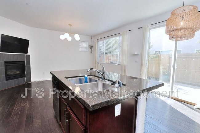 Building Photo - 3428 Trio Ln