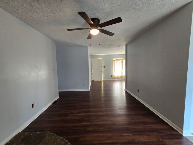 Building Photo - 6758 Seaford Dr