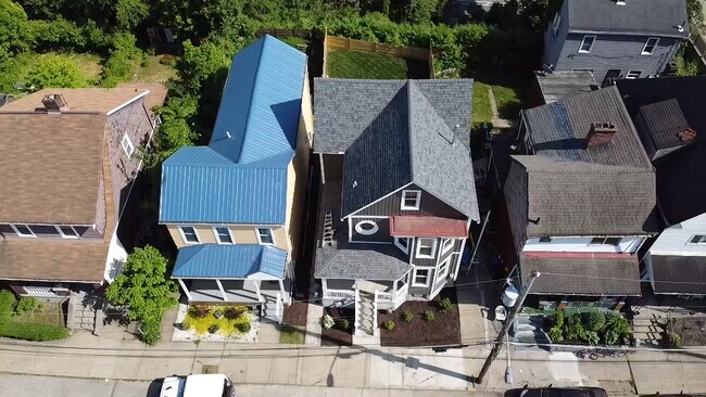 Building Photo - 6308 Saint Marie St