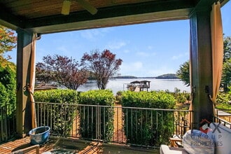 Building Photo - 17120 Belle Isle Dr