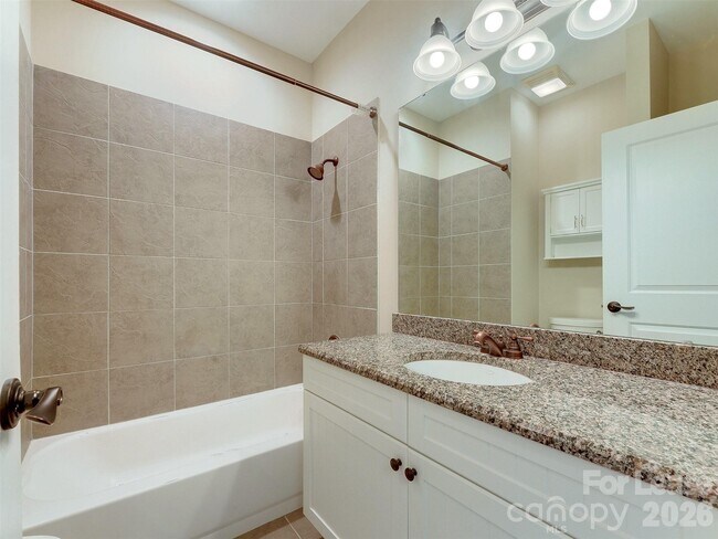 Building Photo - 100 N Laurel Ave