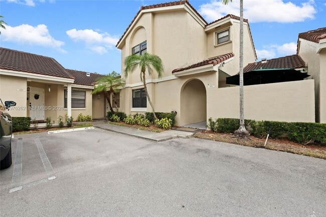 Building Photo - 6523 NW 170th Ln