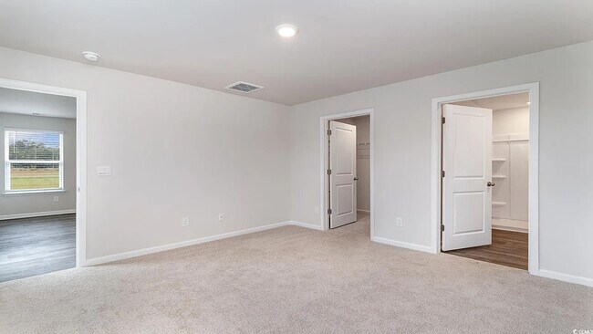Building Photo - 1850 Castlebay Dr
