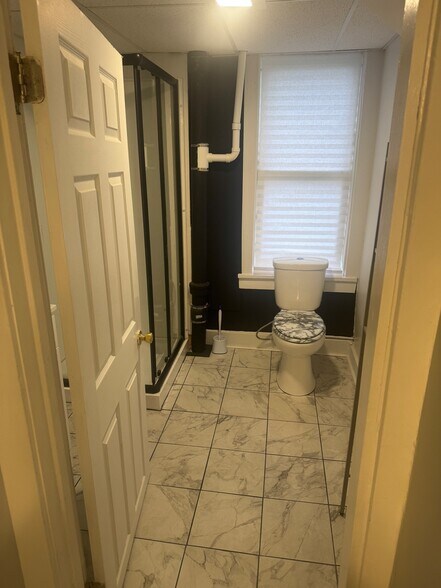 bathroom - 304 Arthur Ave