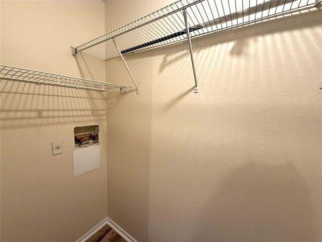 Building Photo - 1400 Gandy Blvd N