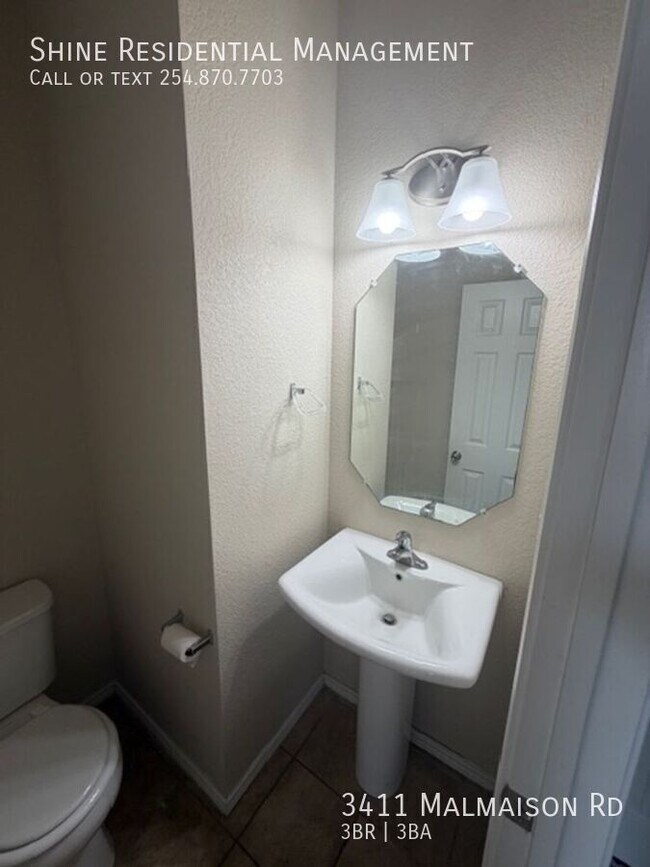 Building Photo - 3411 Malmaison Road