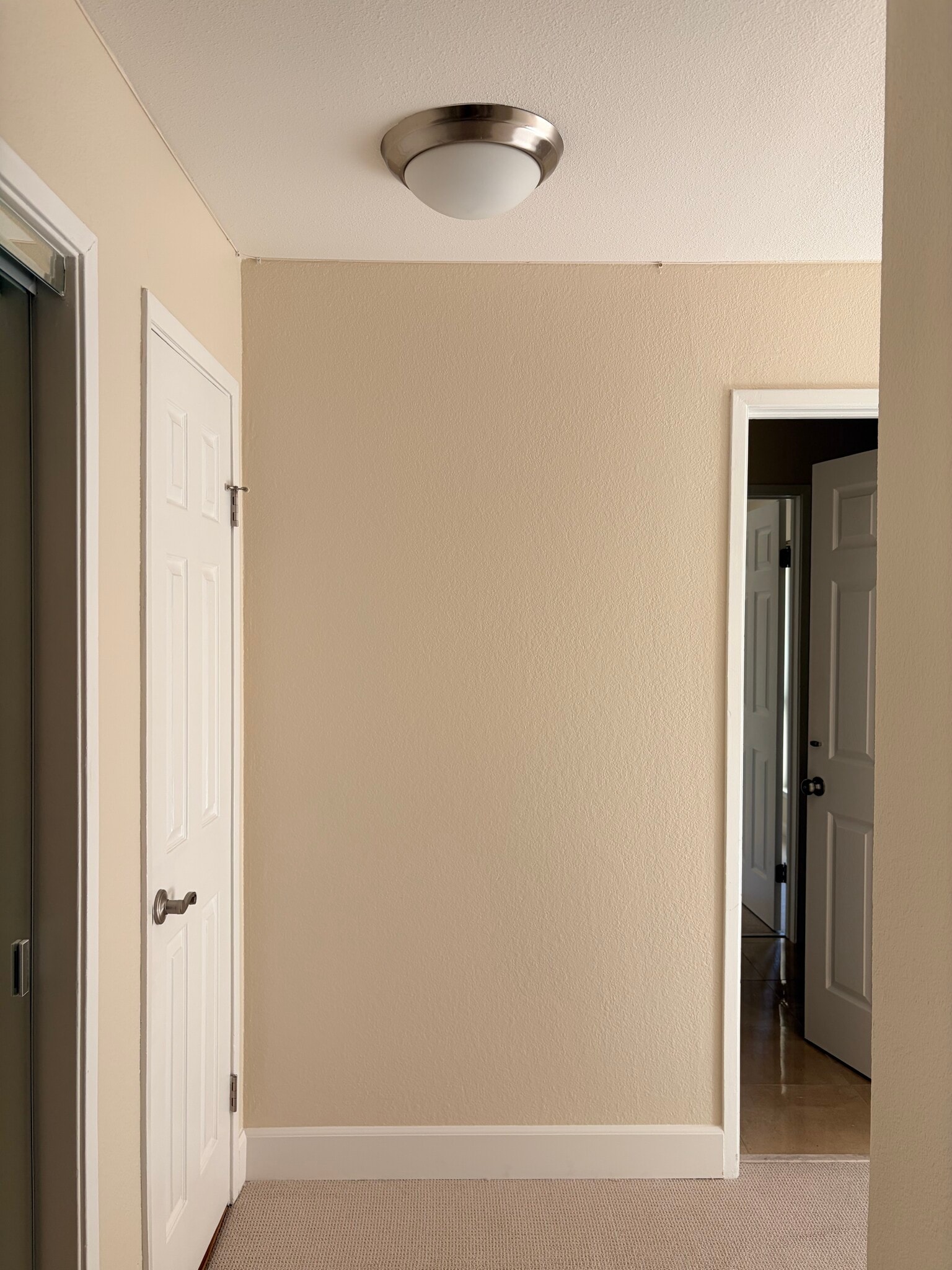 Building Photo - 590 El Dorado Ave