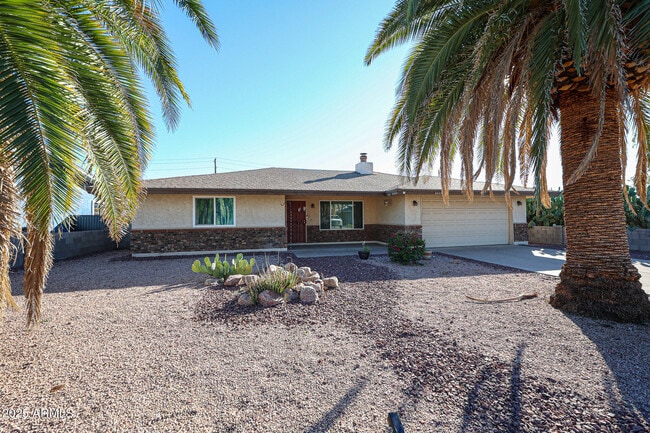 Building Photo - 6539 E Arbor Ave