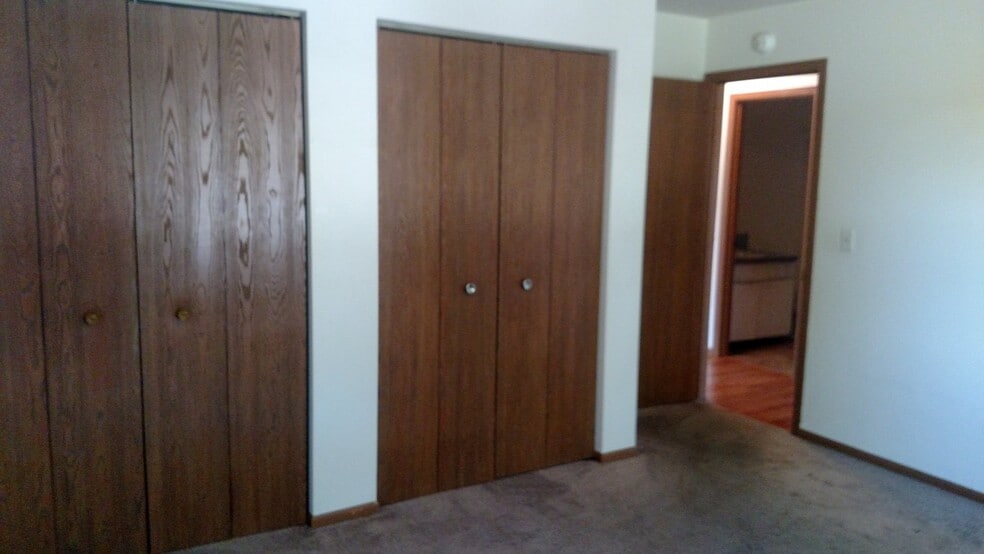 Building Photo - 403 Stratford Way