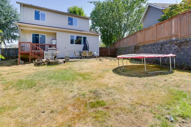 Building Photo - Lovely 3 bedroom Home in Pioneer Place!