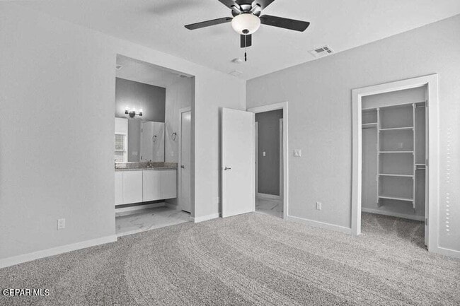 Building Photo - 11492 Summer Dr