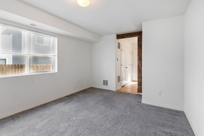 Building Photo - 897 Technology Ct