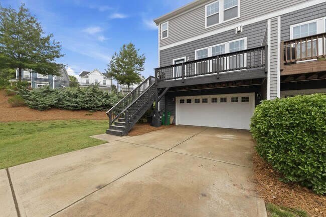 Building Photo - 4bd 3.5bath TWH close to LoSo, South End, Uptown, NoDa