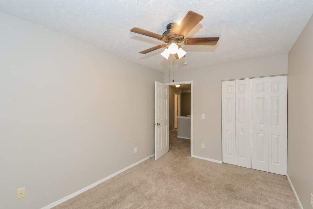 Building Photo - 2653 Sutherland Dr