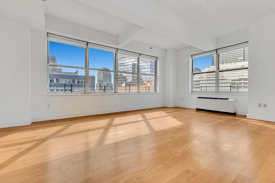 Primary Photo - 50 Murray St