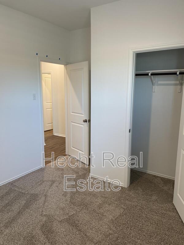 Building Photo - 267 Geode Glen