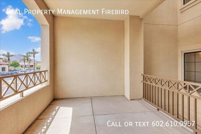 Building Photo - 7297 N Scottsdale Rd