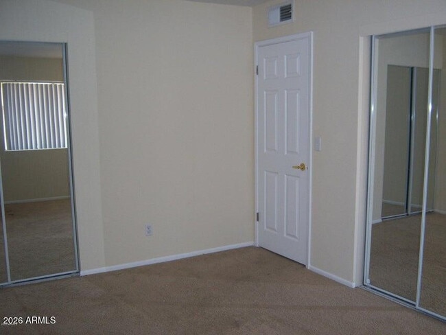 Building Photo - 1346 N 85th Pl