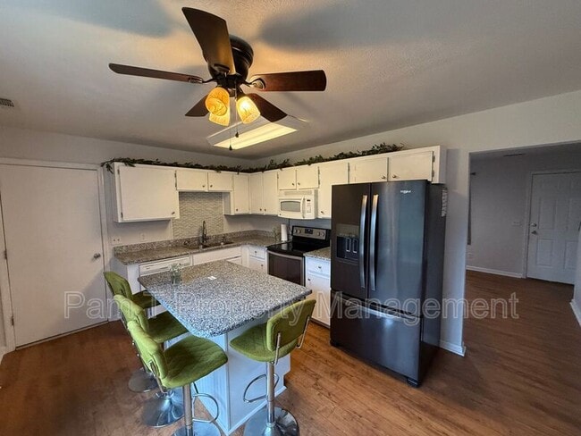 Building Photo - 226 Bordeaux Ln