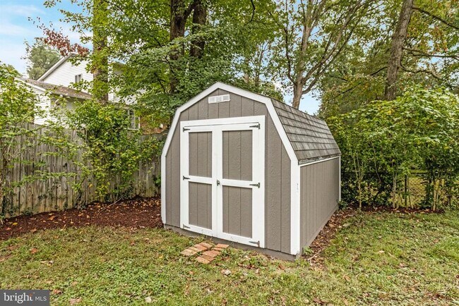 Building Photo - 5511 Callander Dr