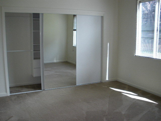 Building Photo - 938 Tipperary Dr