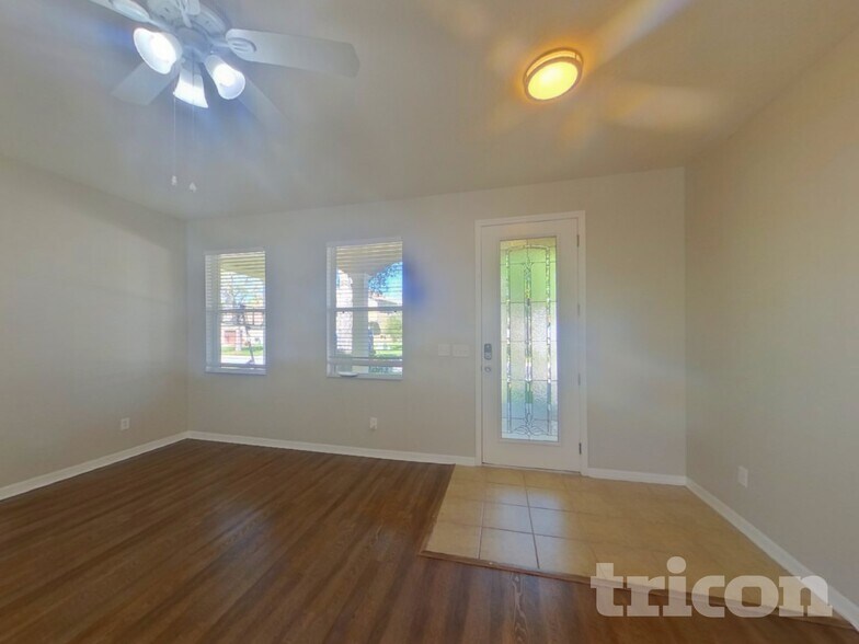 Building Photo - 7222 Bridgeview Dr