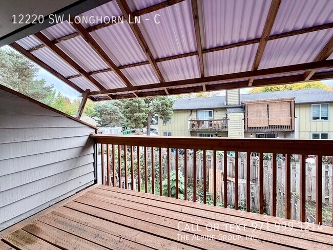 Building Photo - 12220 SW Longhorn Ln