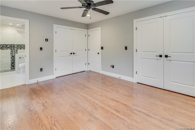 Building Photo - 8 Montfort Woods Rd