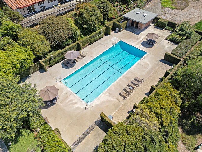 Building Photo - 2612 Lighthouse Ln