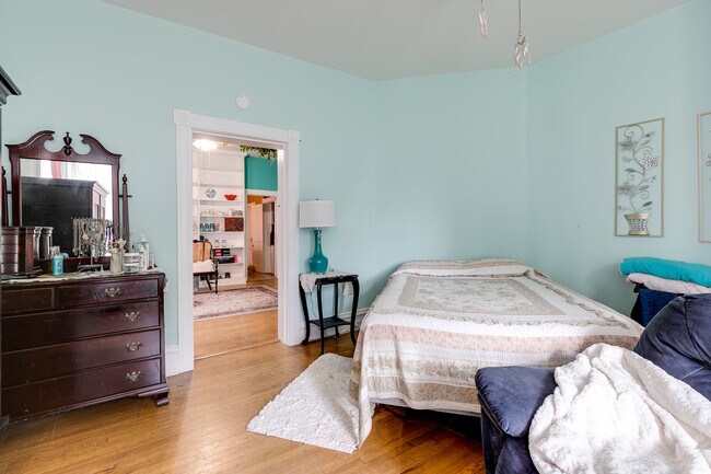 Building Photo - 3306 Semmes Ave