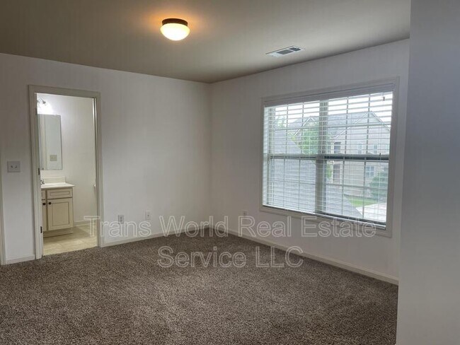 Building Photo - 765 Westmoreland Ln NE