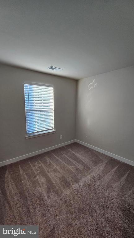 Building Photo - 2055 Rivers Dr