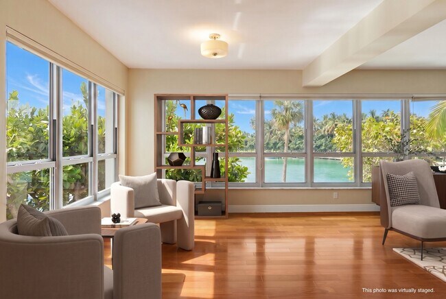 Building Photo - 9102 W Bay Harbor Dr