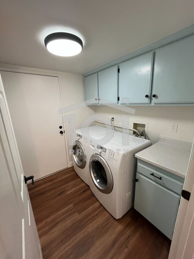 Building Photo - Beautifully renovated two-story home tucked in a quiet, tree-lined setting just off Mission and B...