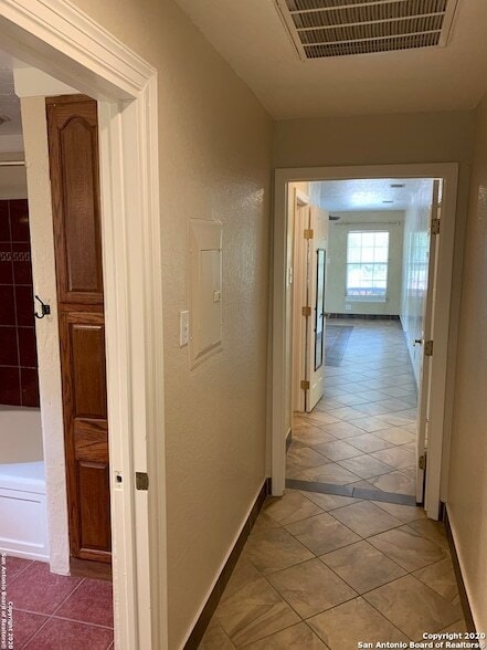 Building Photo - 1750 W Craig Pl