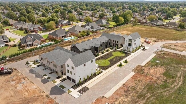 Building Photo - 4611 S 47th St